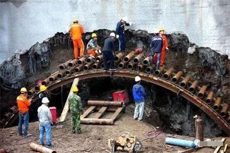 武城隧道钢花管支护案例
